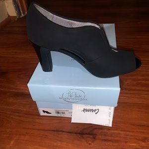 Black Comfortable Work Heel
